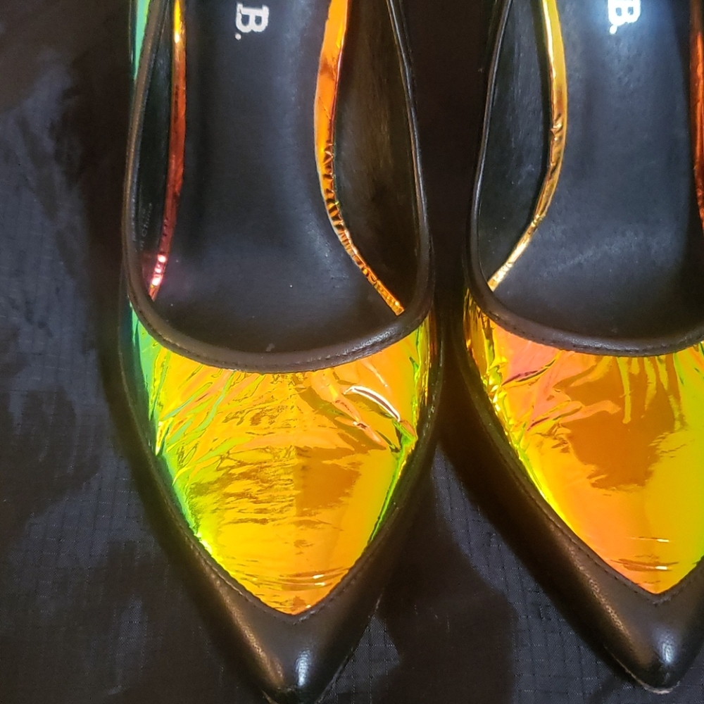 Stilettos - Picture 4 of 5